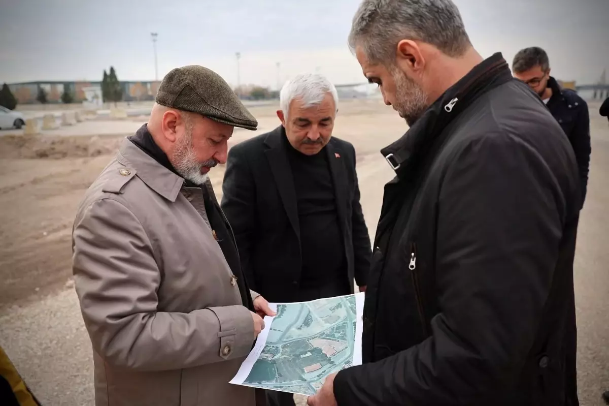 Başkan Çolakbayrakdar, Cırgalan Mahallesi’nde Yeni Yol Çalışmalarını İnceledi