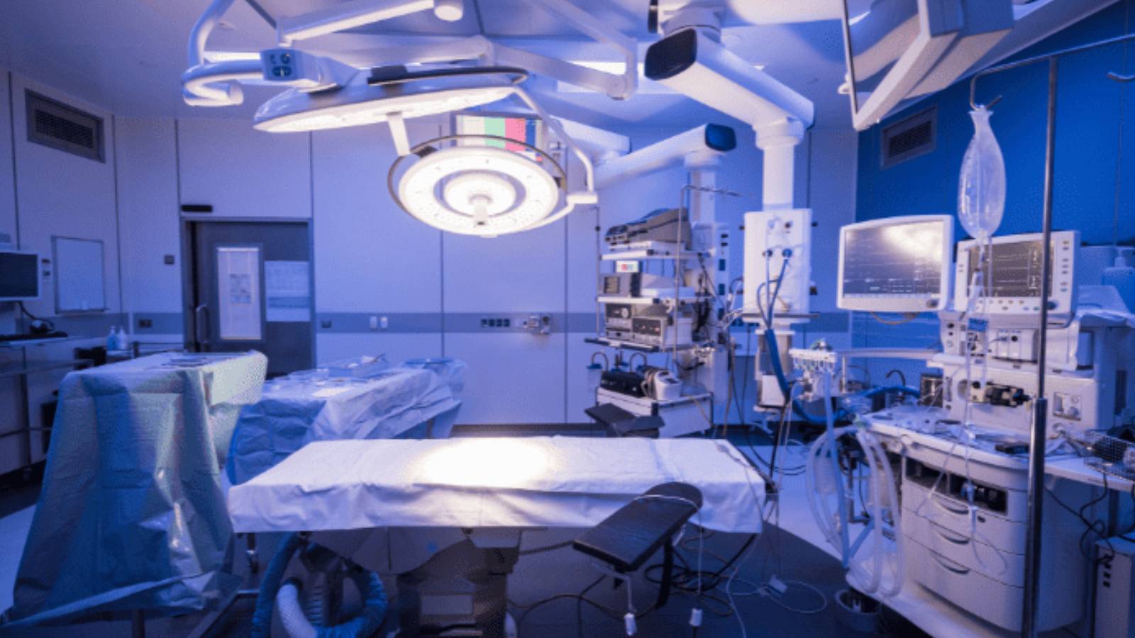 ameliyat sirasinda hemsireyle cinsel iliskiye giren doktor icin karar verildi Rilxh2tJ