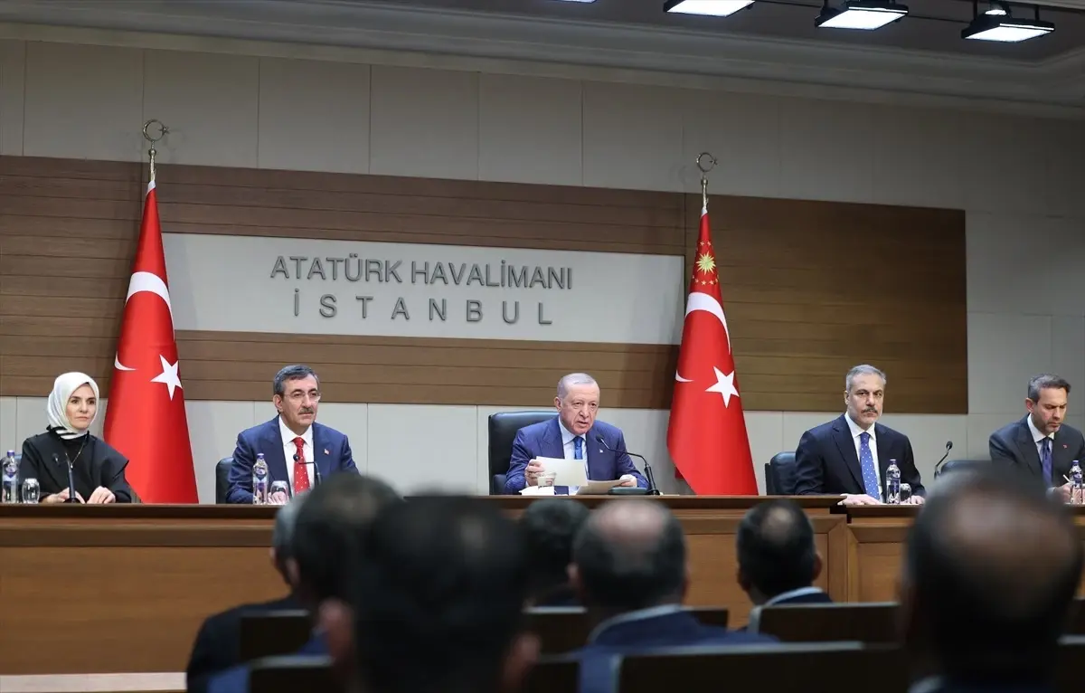 cumhurbaskani erdogan bm genel kuruluna katilmak uzere gidecegi abdye hareketinden once basin toplantisi duzenledi 1 4jXzidlr