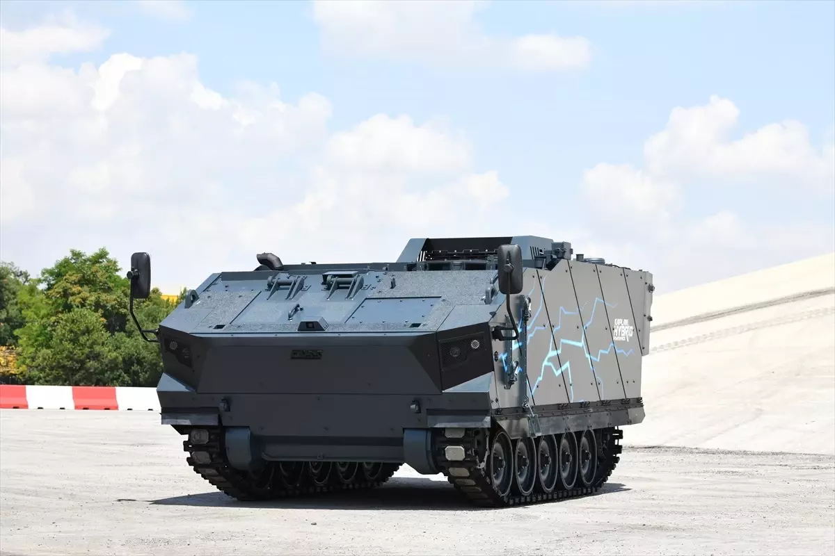 fnss hibrit guc projesi berlinde tanitildi vZ5mMIf7