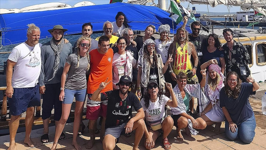 israil alikoydugu aktivistlerden 29unu ispanyaya gonderdi PR3EB7ki