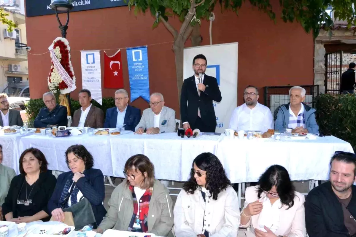 manisada dunya mimarlik gunu kutlandi VNNDlCRB