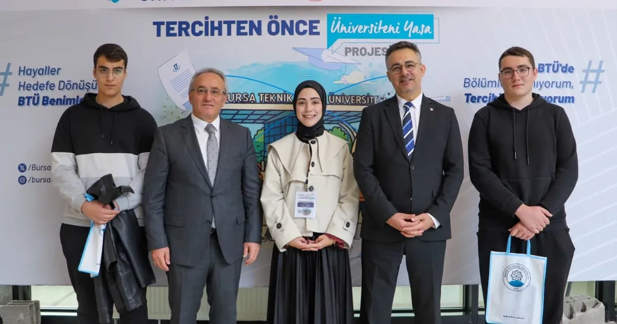 bursada tercihten once universiteni yasa projesi basladi DK1FWFVu.webp