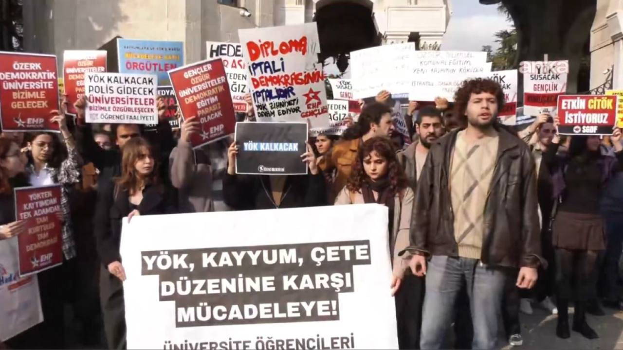 universite ogrencilerinden beyazit meydaninda yok protestosu kYI2MzZN.jpg