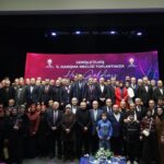 ENERJİ VE TABİ KAYNAKLAR BAKANI ALPARSLAN BAYRAKTAR "BİZ GECE GÜNDÜZ PETROL ARIYORUZ, DOĞALGAZ ARIYORUZ. TÜRKİYE'DE ARIYORUZ, DENİZLERİMİZDE ARIYORUZ. ŞİMDİ YURT DIŞINA AÇILIYORUZ, YURT DIŞINDA DA ARAMAYA BAŞLADIK" DEDİ (HASAN FEHMİ DEMİR - OĞUZ BAL/TRABZON-İHA)
Enerji ve Tabii Kaynaklar Bakanı Alparslan Bayraktar, "Biz gece gündüz petrol arıyoruz, doğalgaz arıyoruz. Türkiye'de arıyoruz, denizlerimizde arıyoruz. Şimdi yurt dışına açılıyoruz, yurt dışında da aramaya başladık" dedi.