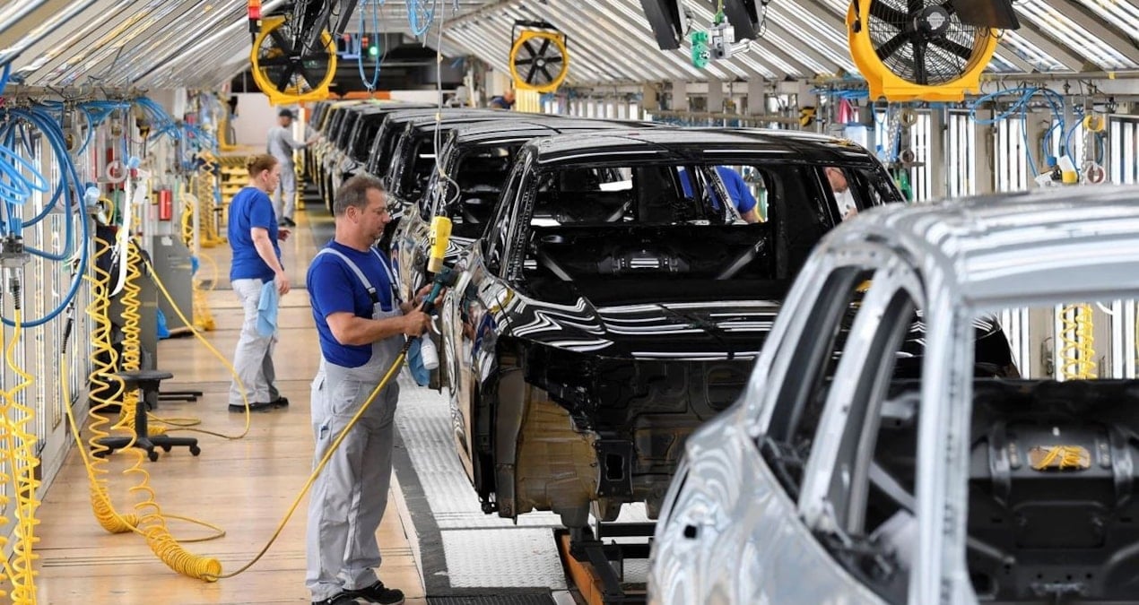 Volkswagen, Avrupa’daki Üretimi Düşürerek Kuzey Amerika’ya Yöneliyor