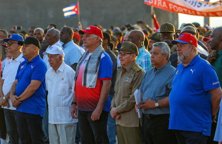 kubada-1-mayista-ambargo-protestosu-on-binler-sokakta-sUilbDuK