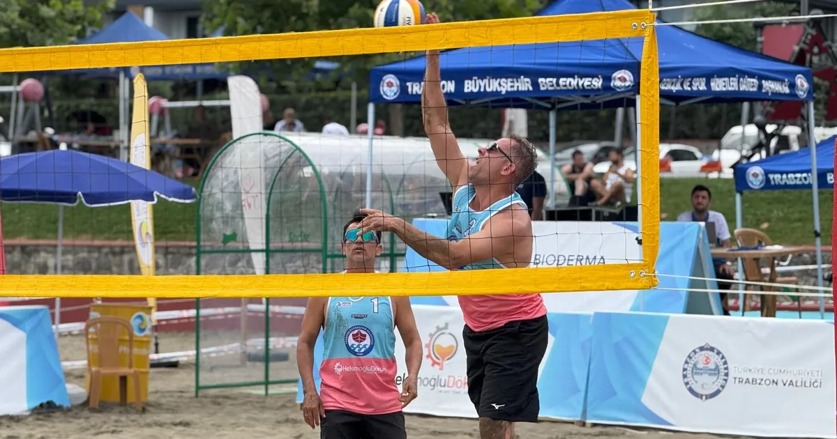 Trabzonda plaj voleybolu turnuvasi basliyor gufs8nGC
